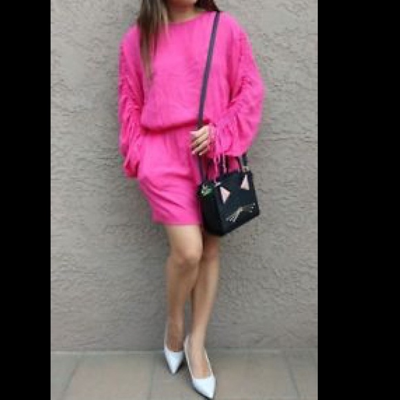 H&M PINK LONG SLEEVE ROMPER - Picture 4 of 7